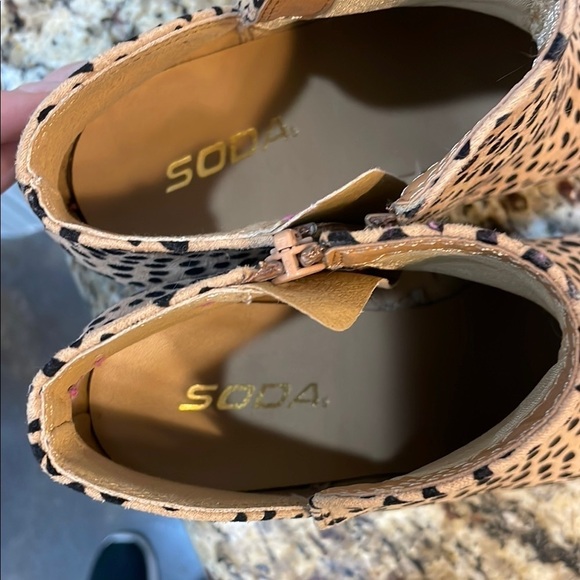 Soda Leopard Print Ankle Boots - Picture 8 of 14